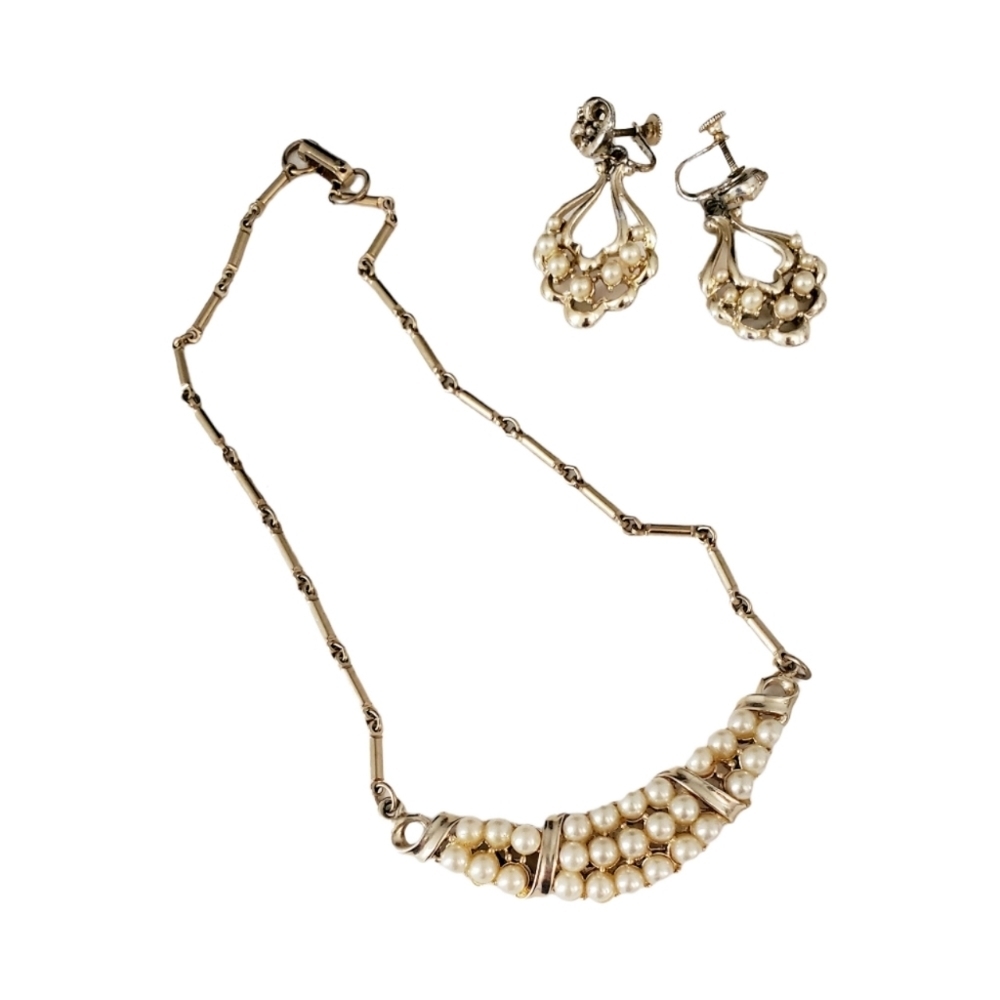 Vintage 1940's Graduated Pearl Earring and Necklace Set